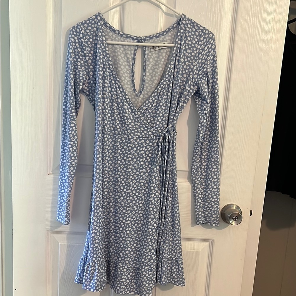 Hollister Blue and White Long Sleeve V-Neck Fit and Flare Dress
